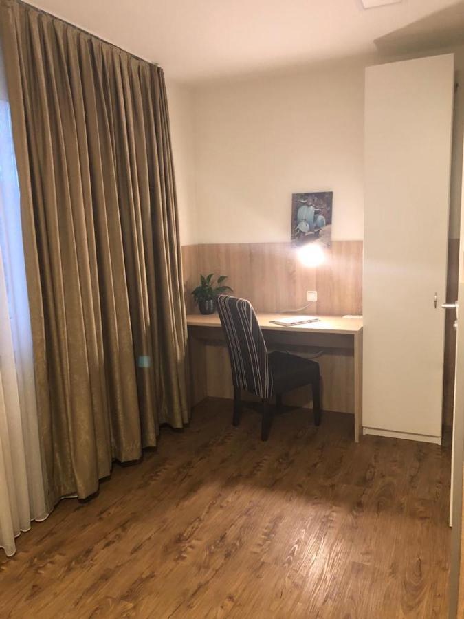 Gastehaus Penny Rooms N Hallein Kültér fotó