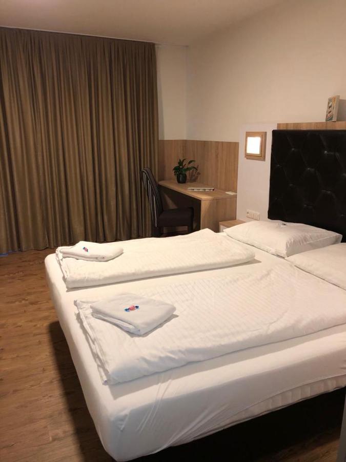 Gastehaus Penny Rooms N Hallein Kültér fotó