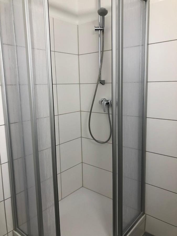 Gastehaus Penny Rooms N Hallein Kültér fotó